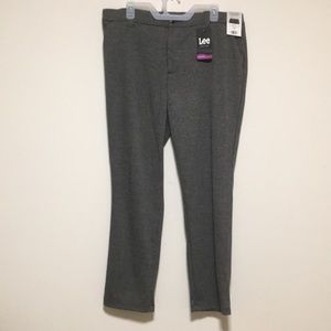 #21 Lee Women’s  Comfort Waist Knit Straight Leg Pants